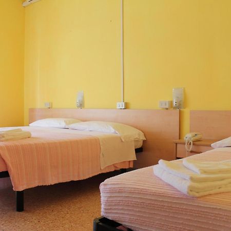 Hotel Ninfea Cervia Exterior foto