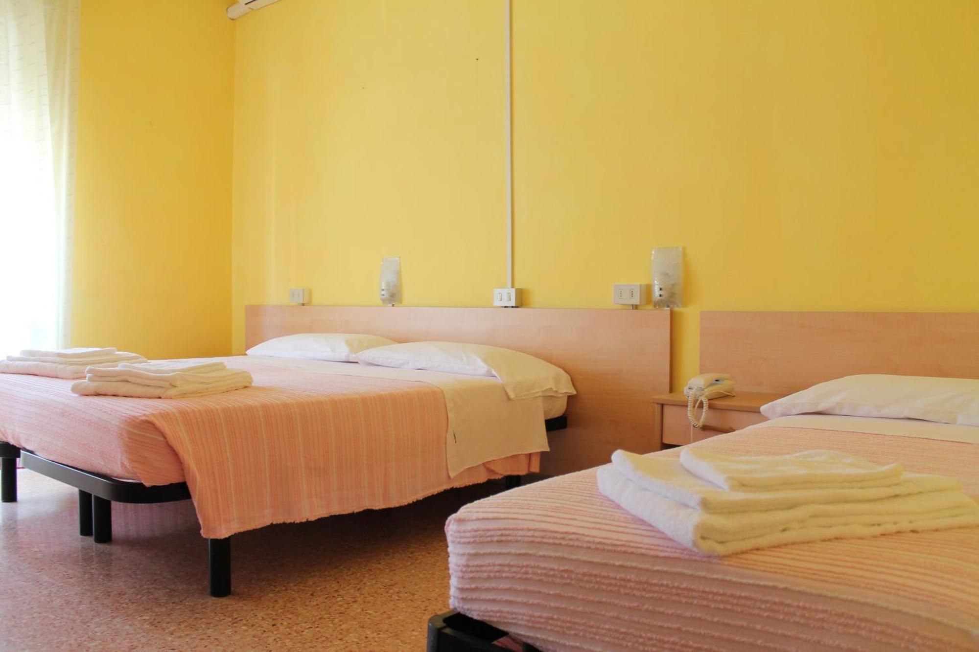 Hotel Ninfea Cervia Exterior foto